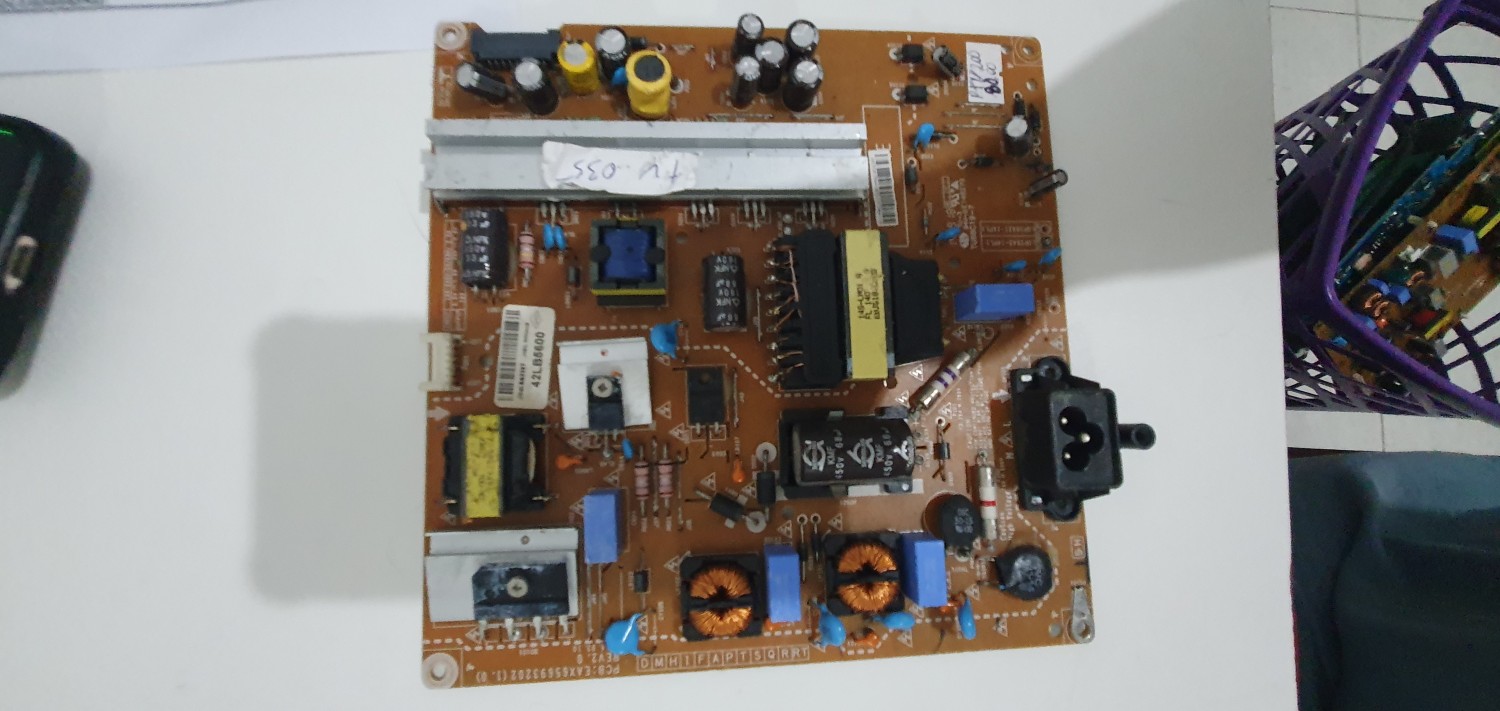 Placa de Tv fonte LG 42lb5600 eax65693202